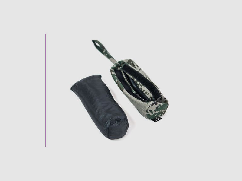 Dog dummy pixel with food pouch