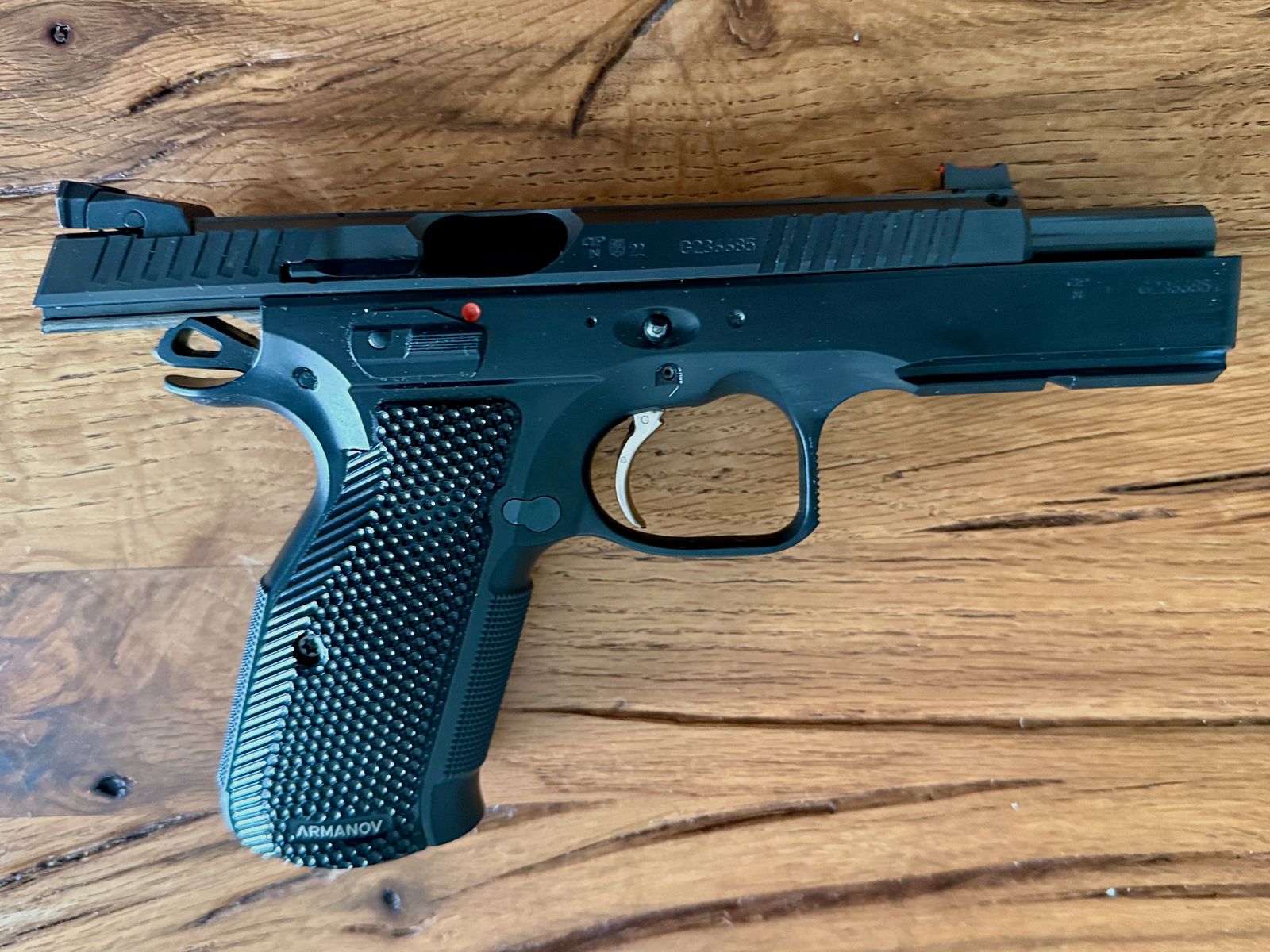 CZ Shadow 2 Black Poly, 9 mm Luger / 9x19, incl. 6 magazines