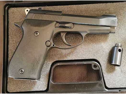 Weihrauch HW 94 ganz schwarz, gebraucht mit Gebrauchsspuren, für Silvester frei ab 18 Jahren.