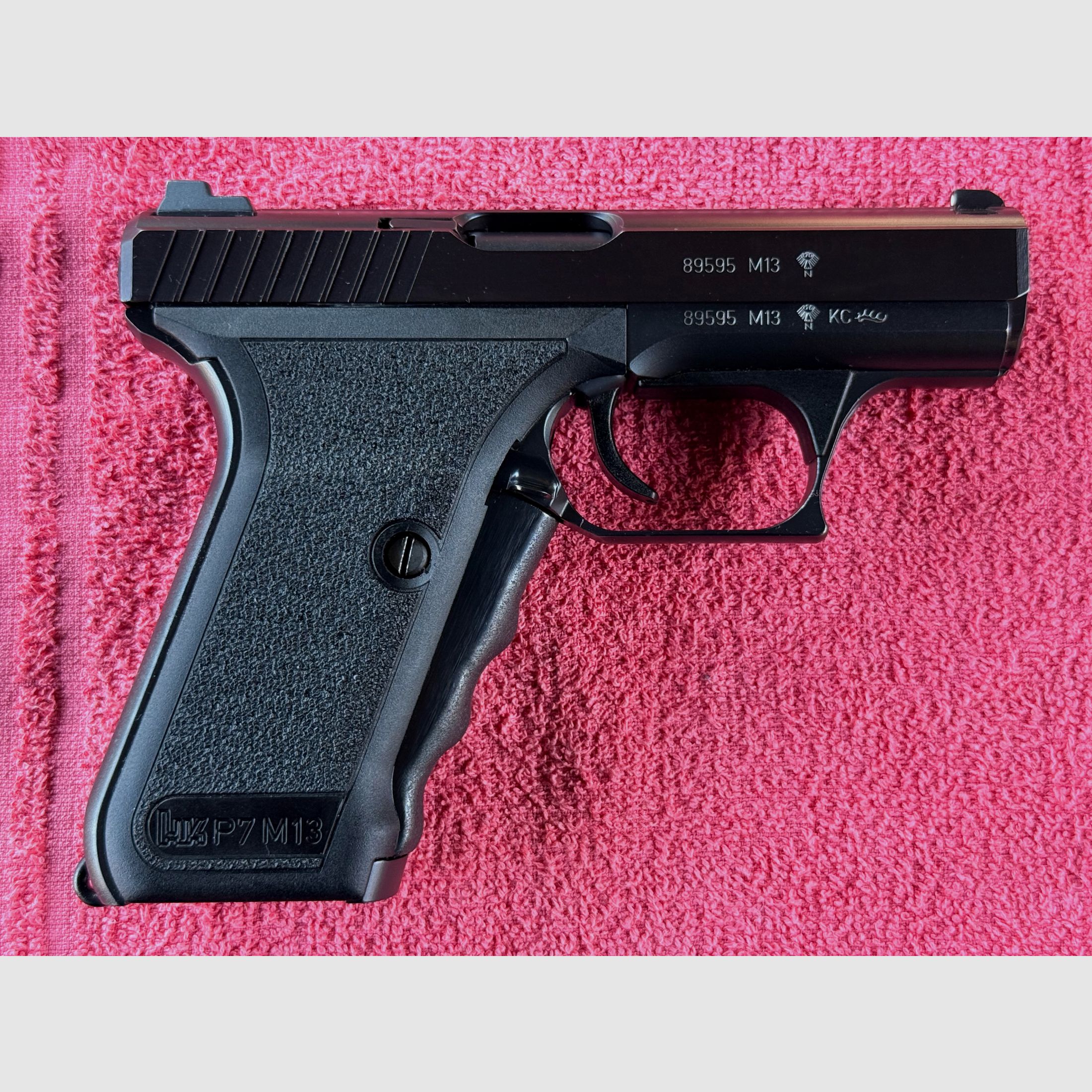Heckler & Koch P7 M13, image 4 of 11