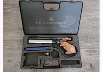 Feinwerkbau P34 met Morini grip