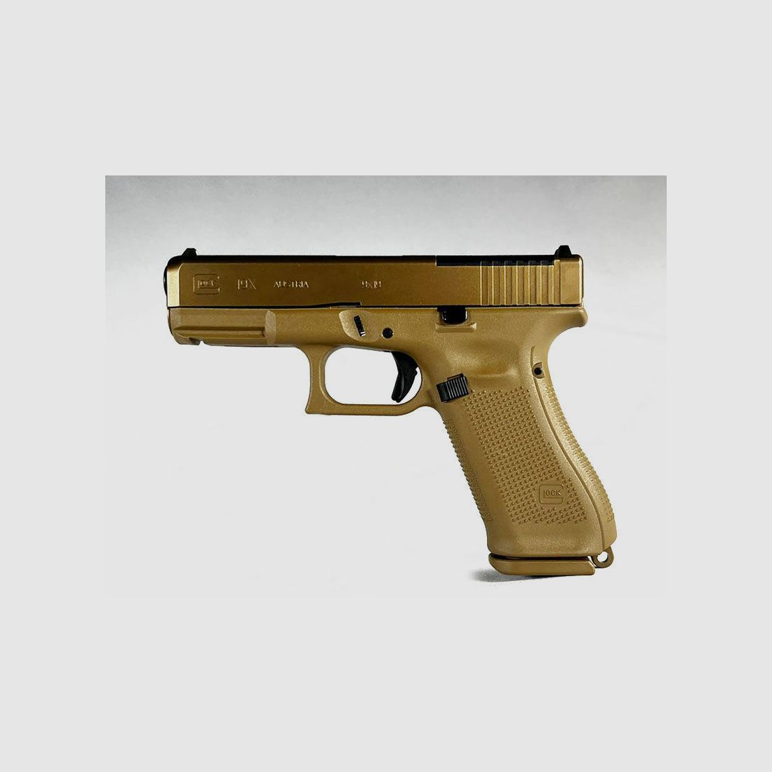 GLOCK 19X Coyote MOS, Crossover