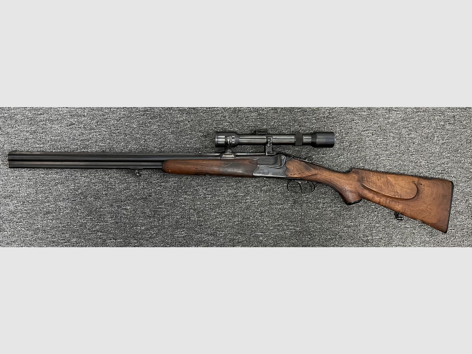 Greifelt BBF 5,6x52R y 16/70 con mira telescópica 4x