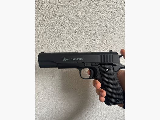 Combat Zone Airsoft Pistole 19 Eleven, Federdruck Waffe mit 0,5 Joule, inkl. 250x 6 mm BB Soft-Air Kugeln