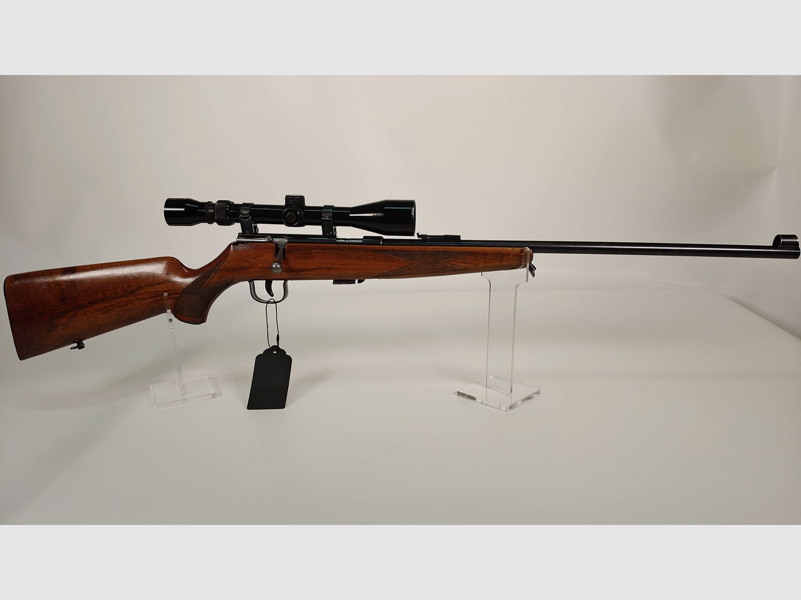 Voere carabine à répétition .22lr incl. Tasco 3-9x40, image 2 sur 7