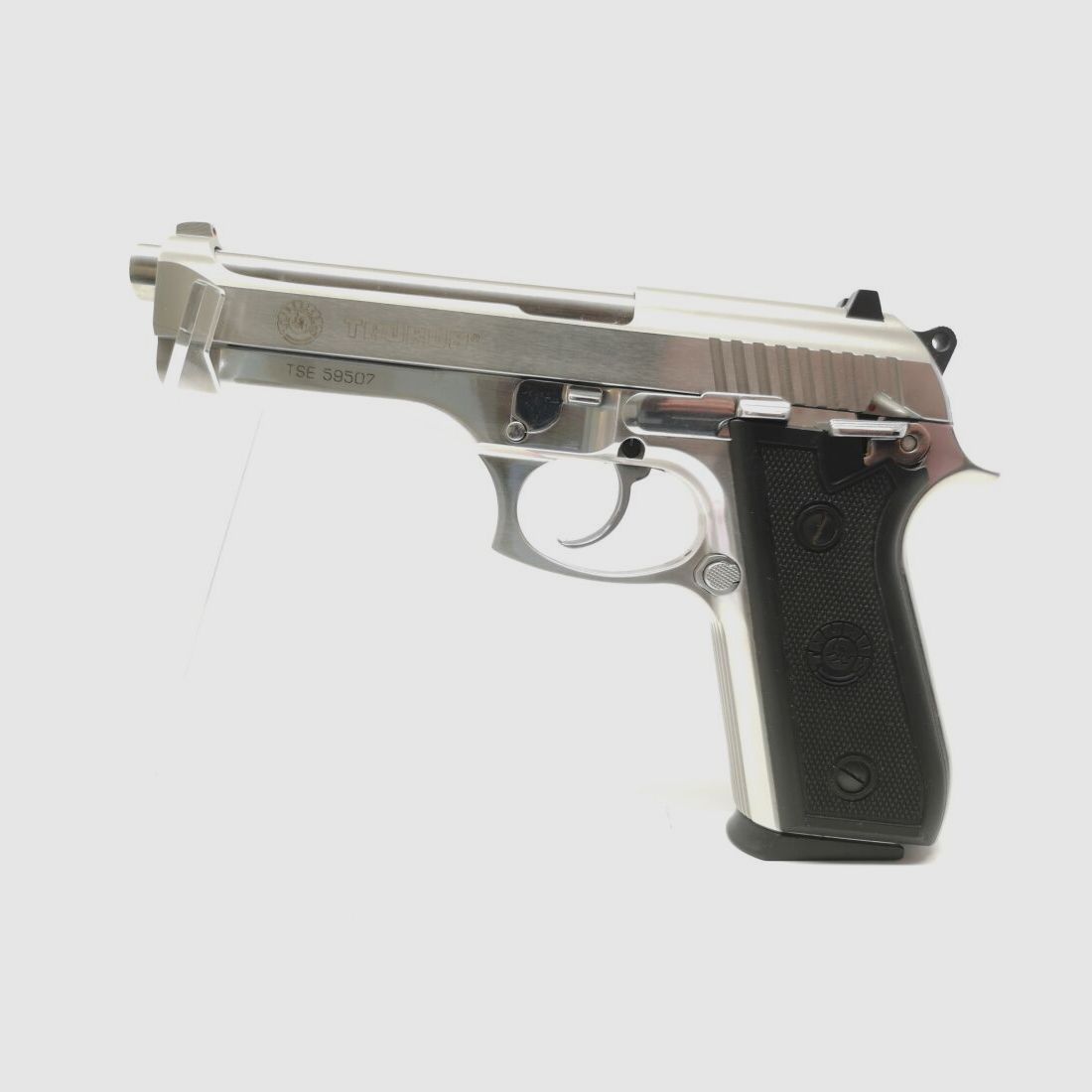 Taurus	 PT 92 AFS