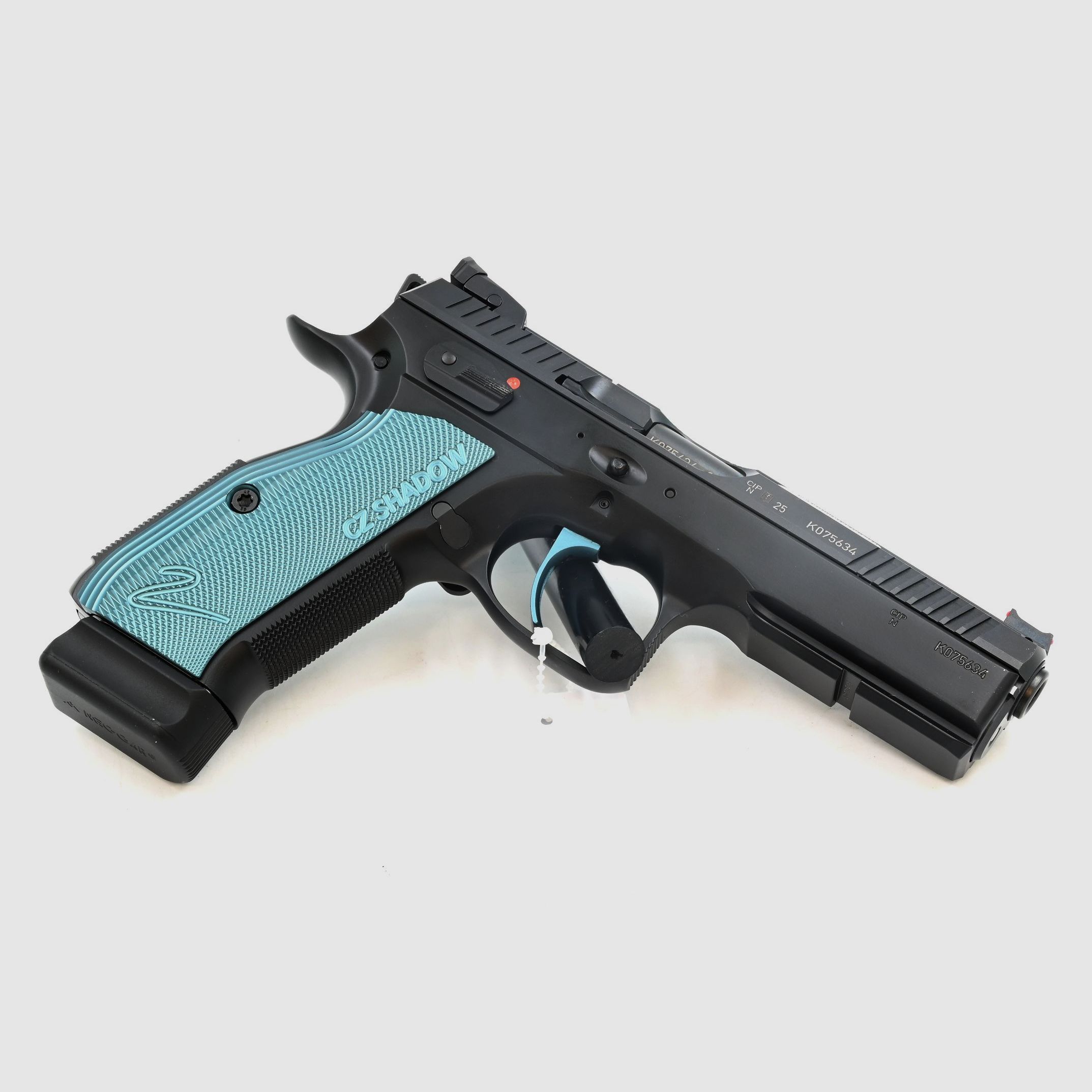Pistola CZ Shadow 2 Acción Simple, 9×19, 19 Tiros, 2 Cargadores, SA, imagen 2 de 2