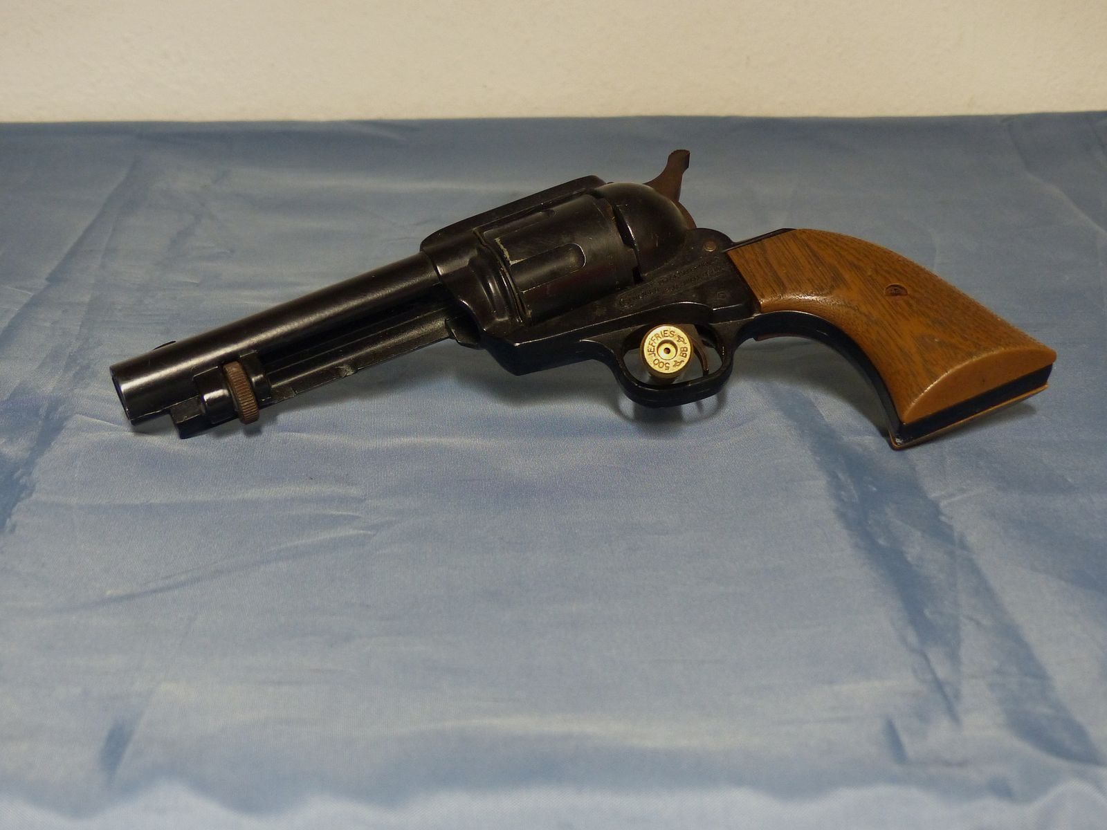 Revolver Crossman Peace Maker Mod. 44 Single Action Cal. 22 CO2 um 1975 vintage