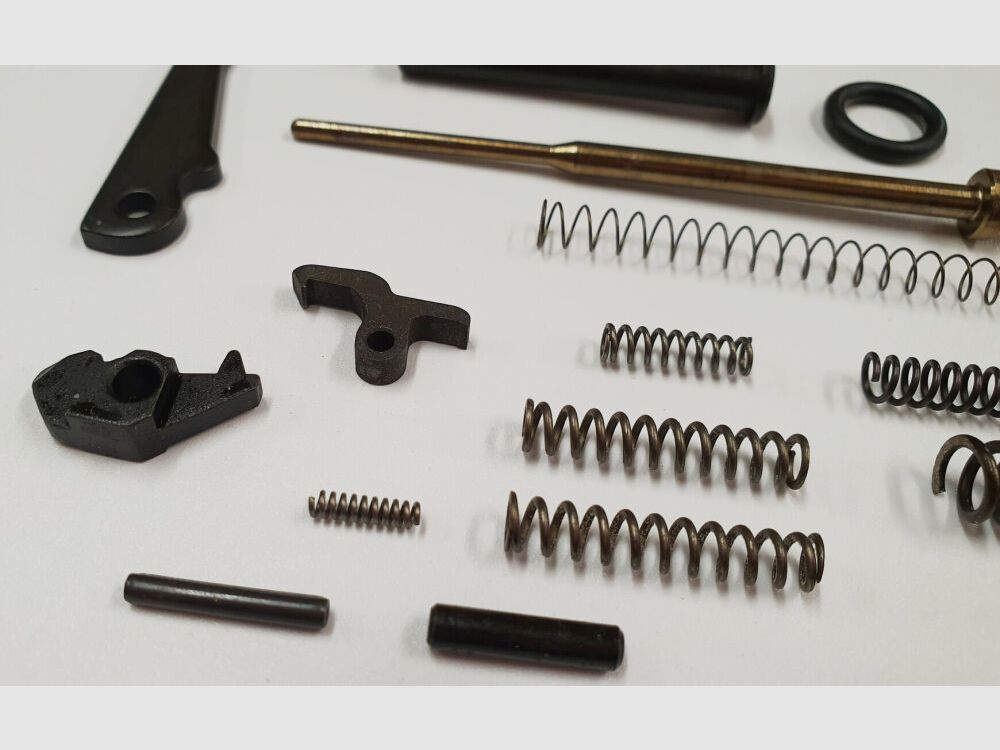 Franchi Das ultimative Verschleißteile Set für die FRANCHI SPAS15 Must Have Field Repair Kit for SPAS-15 MIL