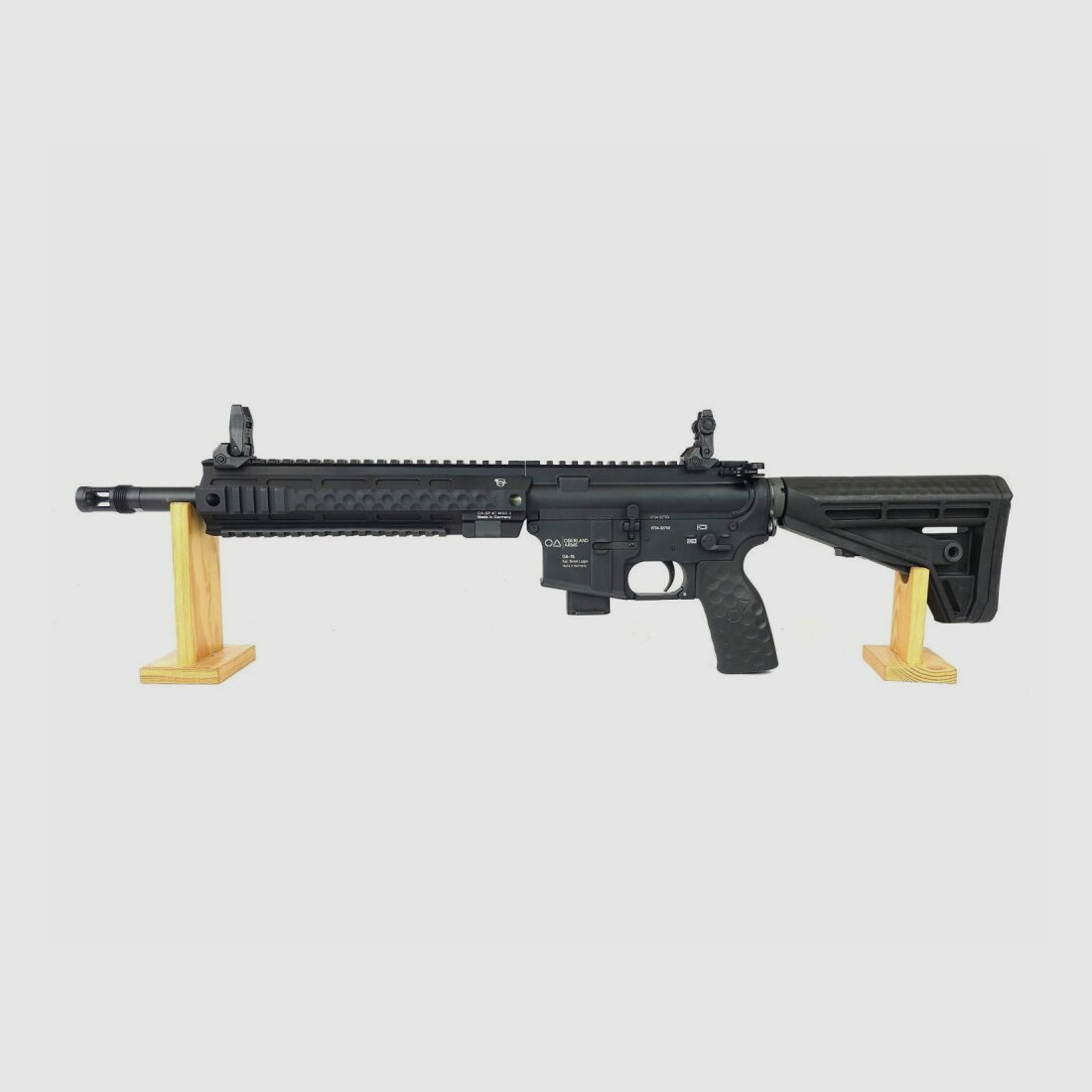 Oberland Arms Oberland Arms OA-15 PR M9 SHORT, 12" Heavy Barrel, OA MSR Handguard 9,5" 2.550,00 €