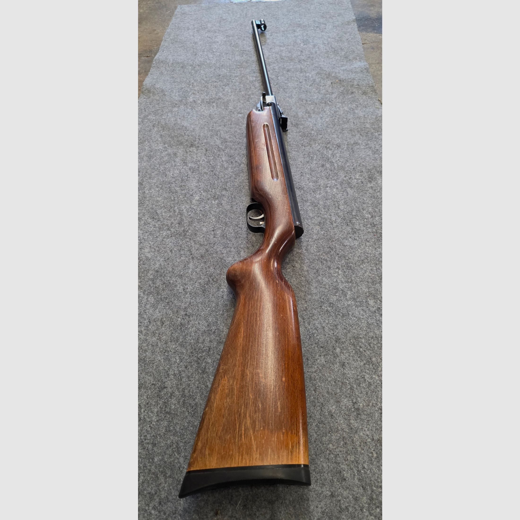 Weihrauch HW 35 from year 1982 with F-mark break barrel air rifle caliber 4.5 mm HW35