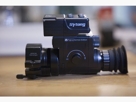Sytong HT-77 Nachtsichtgerät inkl. Maximtac IR-Strahler 850 nm + 2 Akkus – voll funktionsfähig