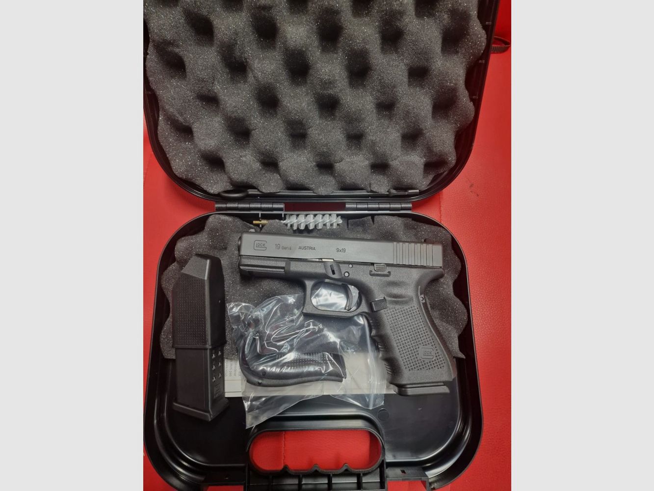 GLOCK 19 GEN. 4 KAL. 9X19MM, zdjęcie 4 z 4