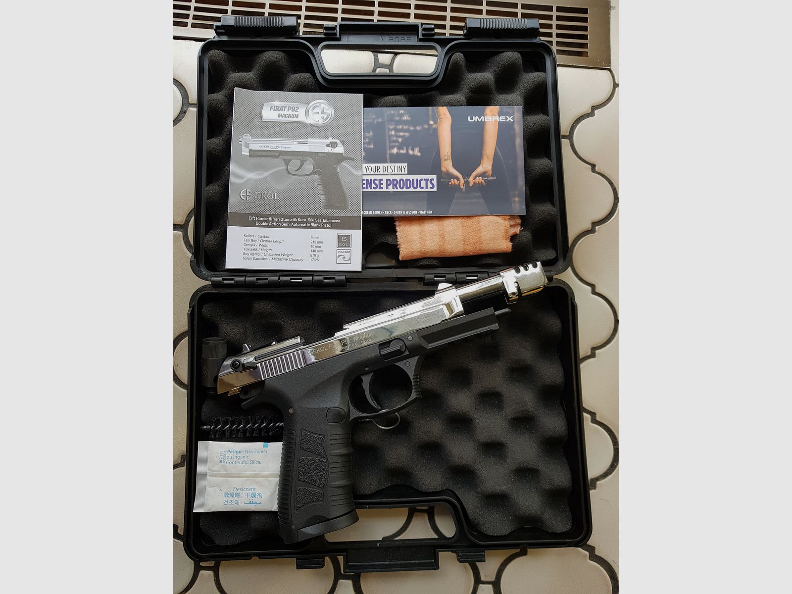 Ekol Firat Magnum Chrom Schreckschusspistole 9mm P.A.K. Samlerstück mit Kompensator