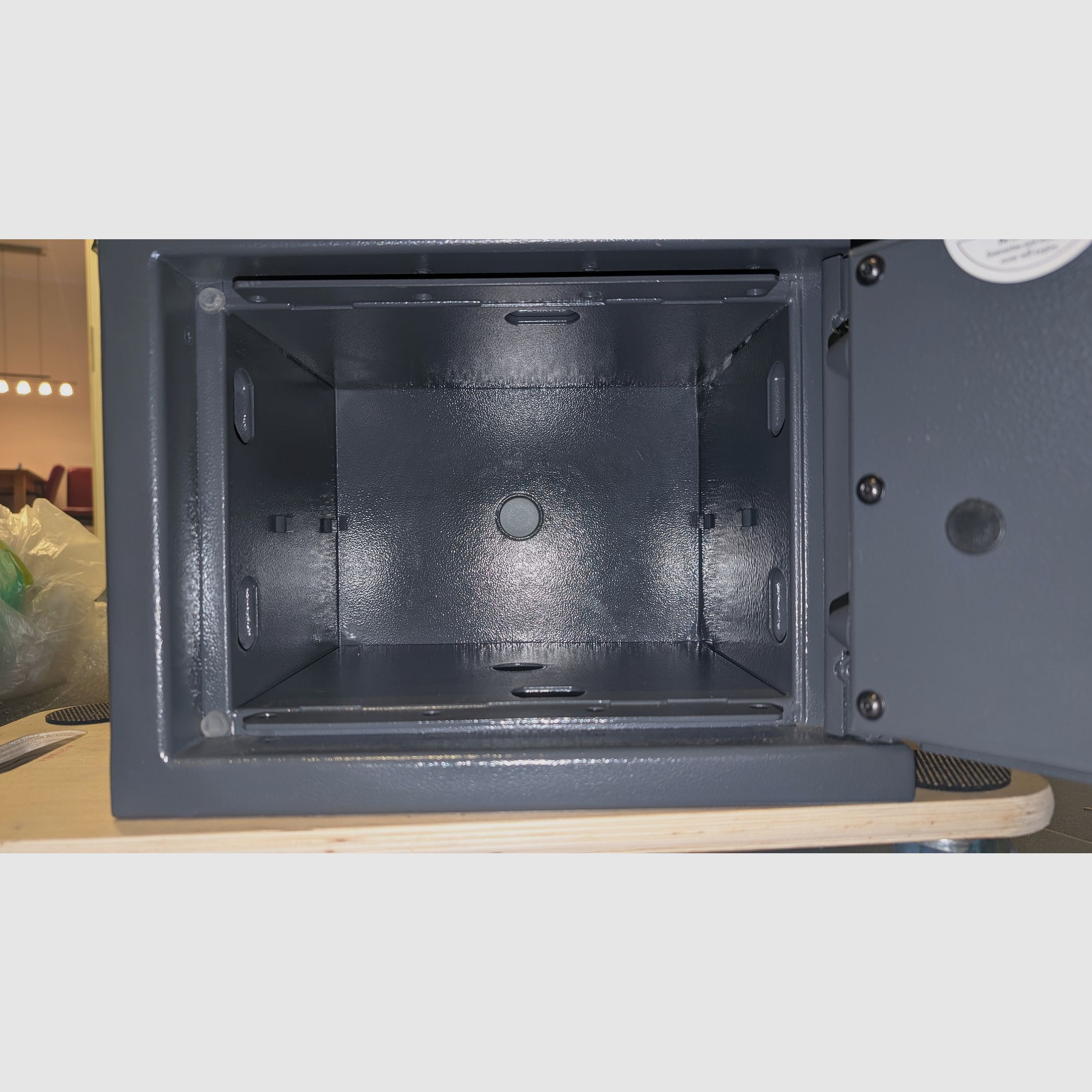 Kurzwaffenschrank KWT 800 Grad 0 mit Zahlenschloss von Eisenbach NEUWERTIG!!!