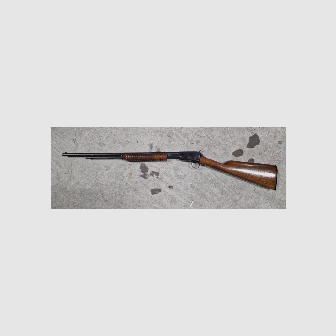 ROSSI POMPGEWEER .22 LR (gebruikte), afbeelding 1 van 2