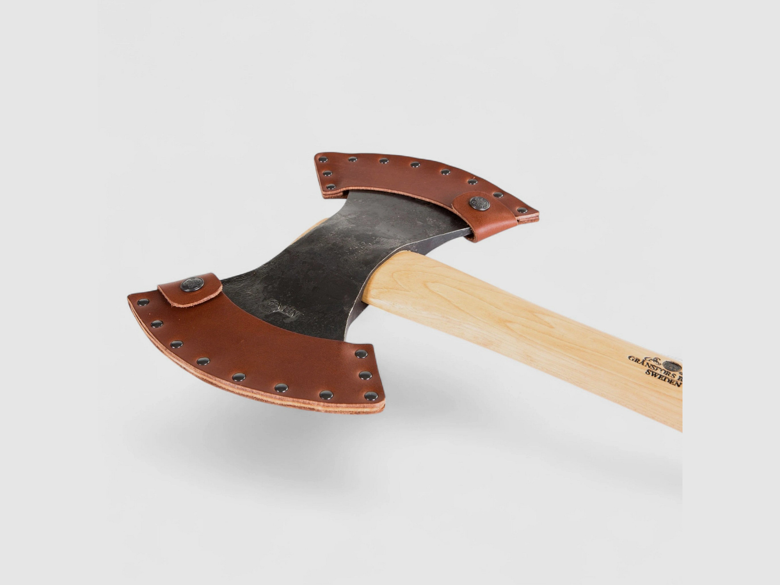 Gränsfors Throwing Axe – hand-forged double-edged
