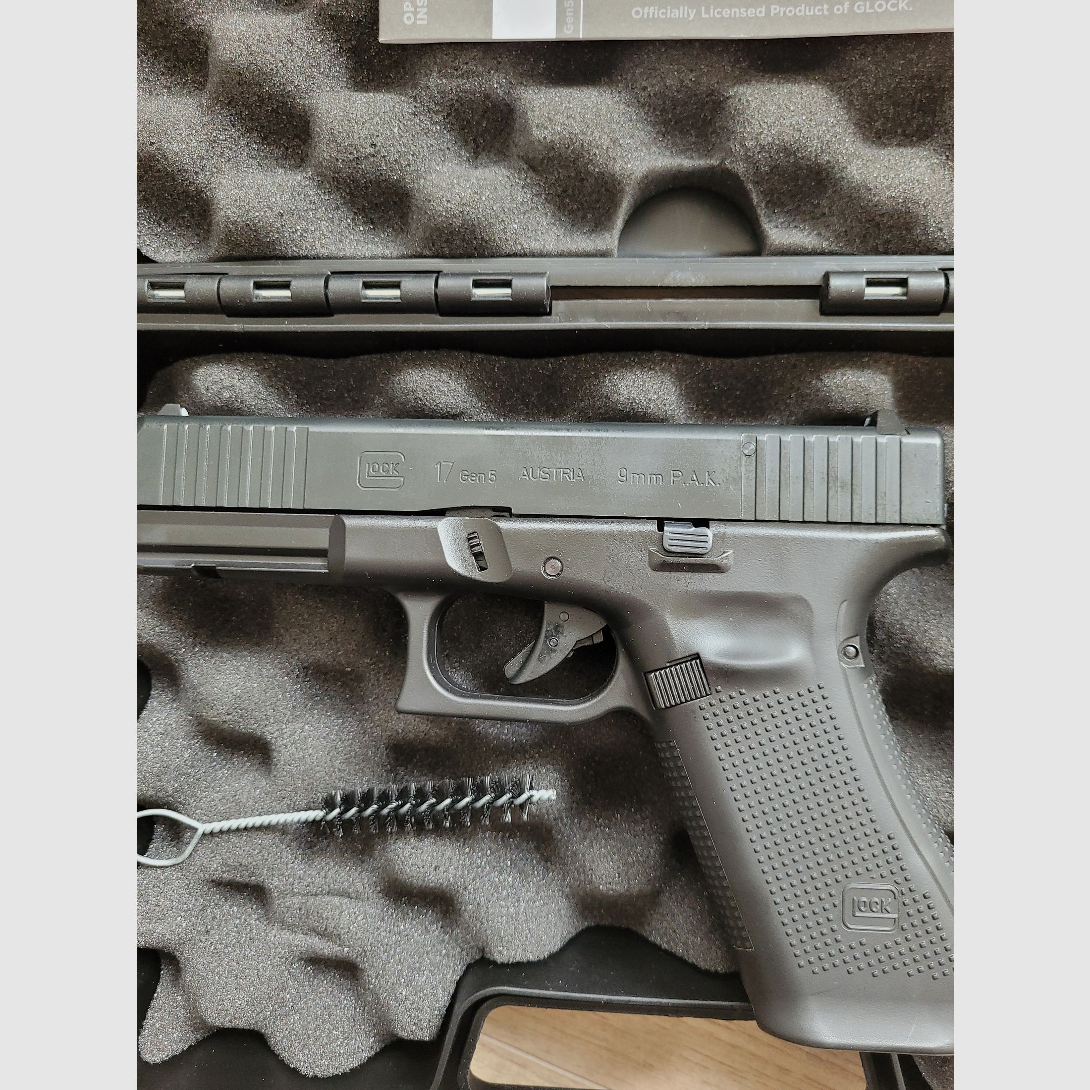 Glock 17 Gen5 Schreckschuss Pistole 9mm P.A.K.schwarz