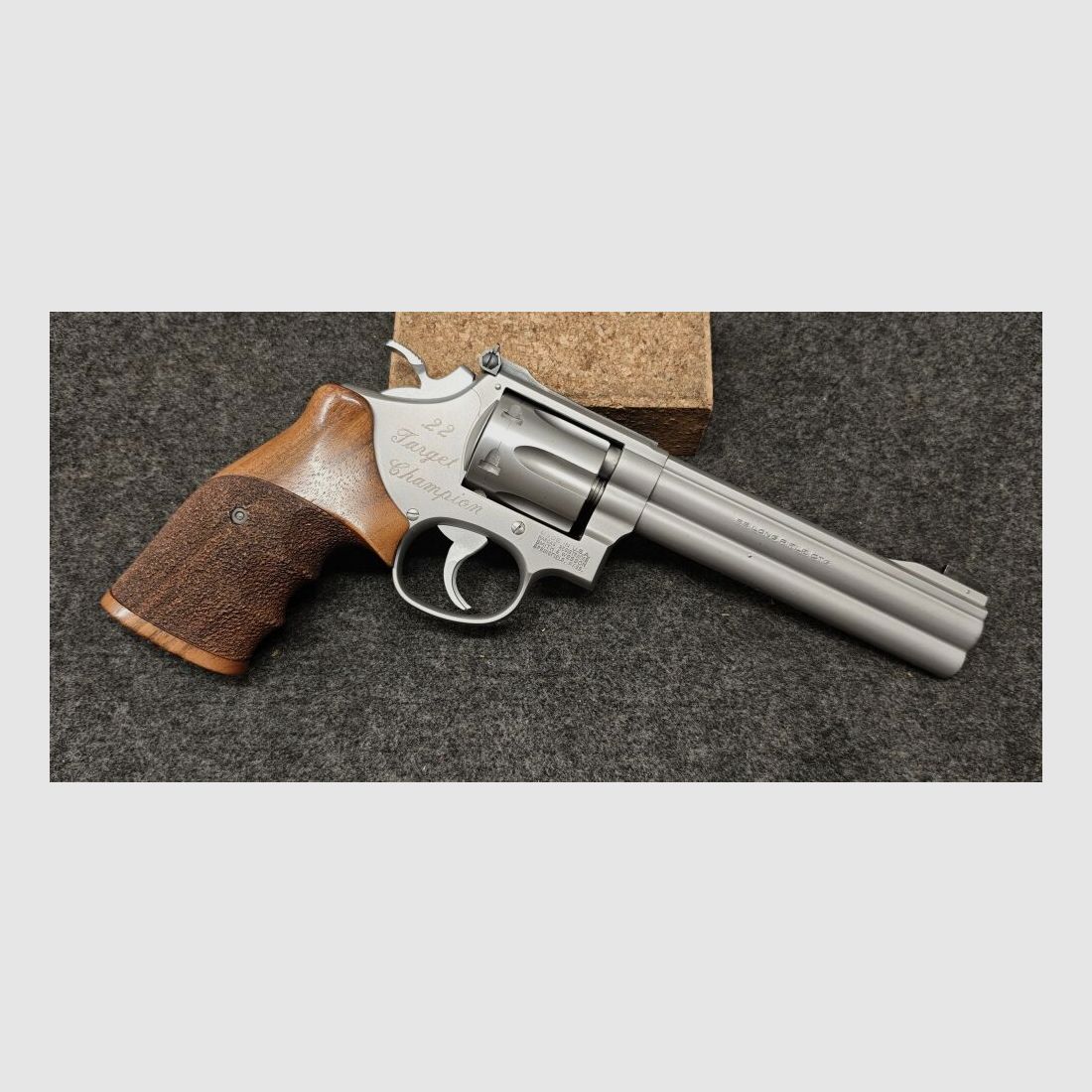 Smith & Wesson 617 Target Champion