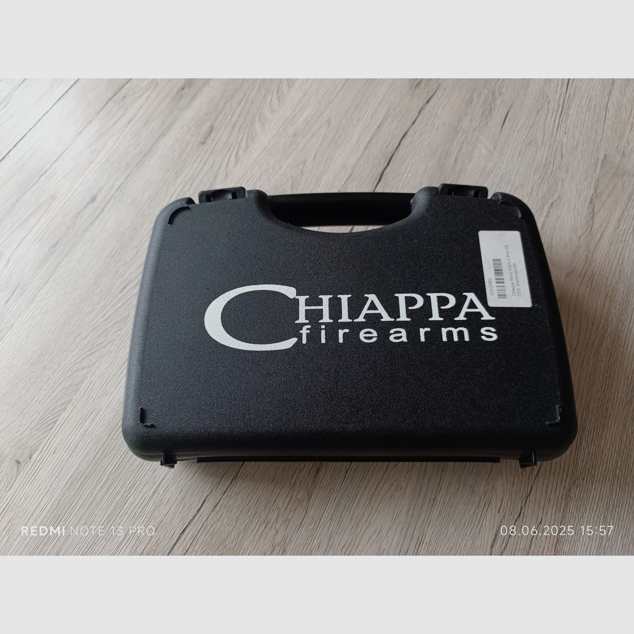 Revolver CHIAPPA von FireArms, Limited Edition, 18 Karat vergoldet