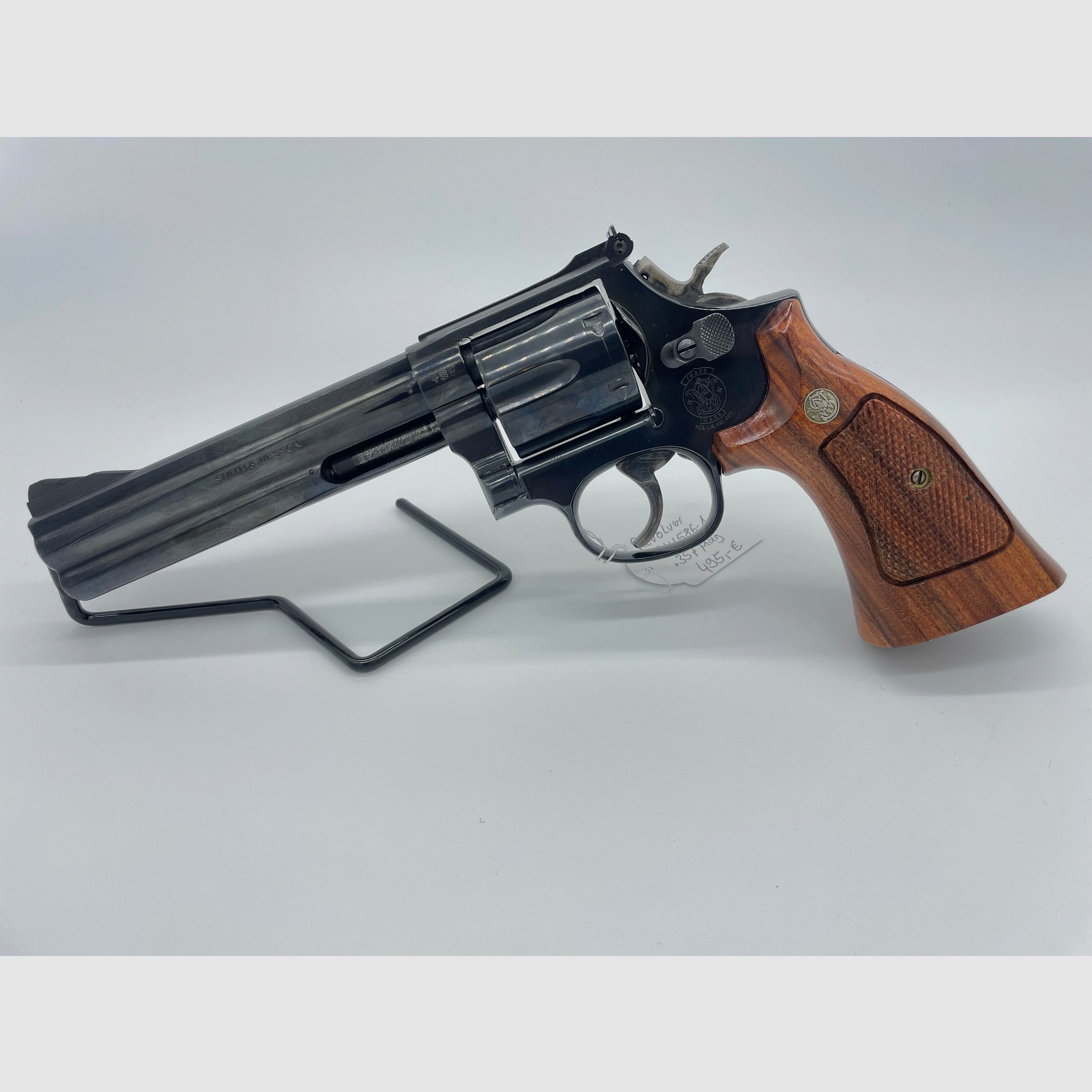 Revolver Smith&Wesson 586-1 6 inch caliber .357 Magnum, imagen 1 de 4