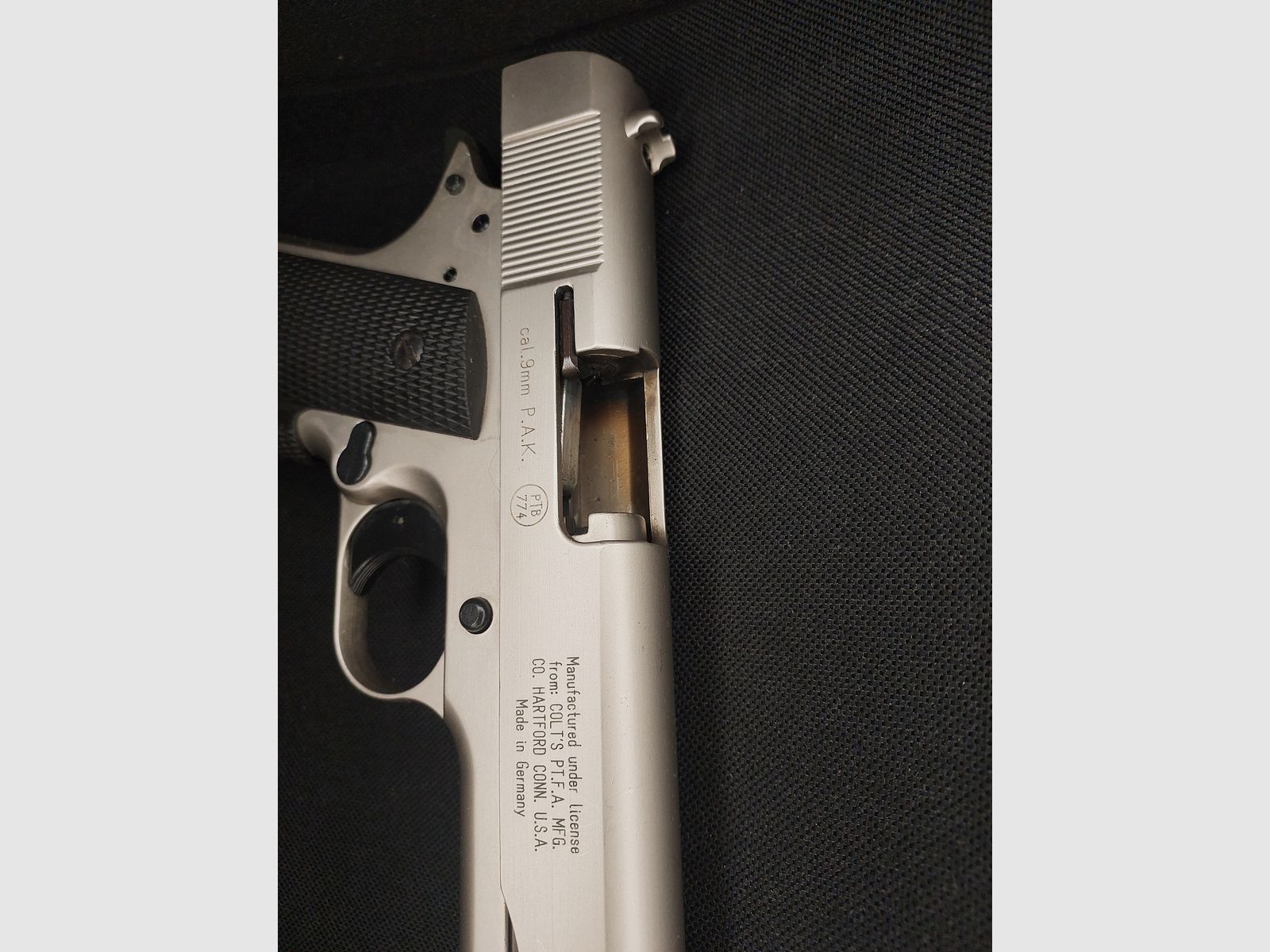 Colt Government 1911 A1 Schreckschuss Pistole 9mm P.A.K. Nickel (PTB 774) Holzgriffe