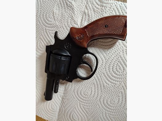 Revolver à bascule Flobert 6mm Model343-C.1866/Fabriqué en Italie/barillet 8 coups, acheté d'occasion.