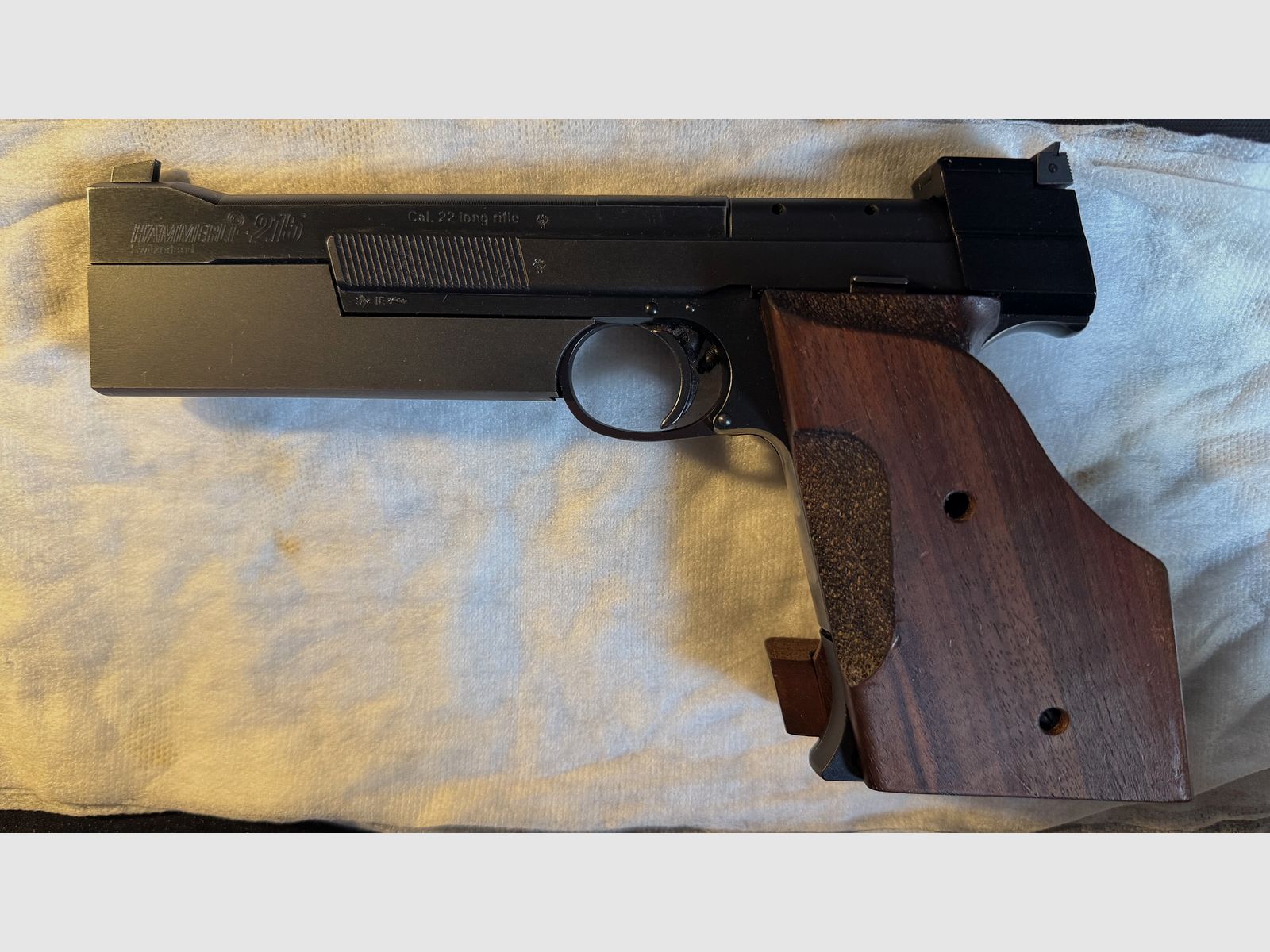 Sport pistol Hämmerli 215 22 lr with 3 magazines