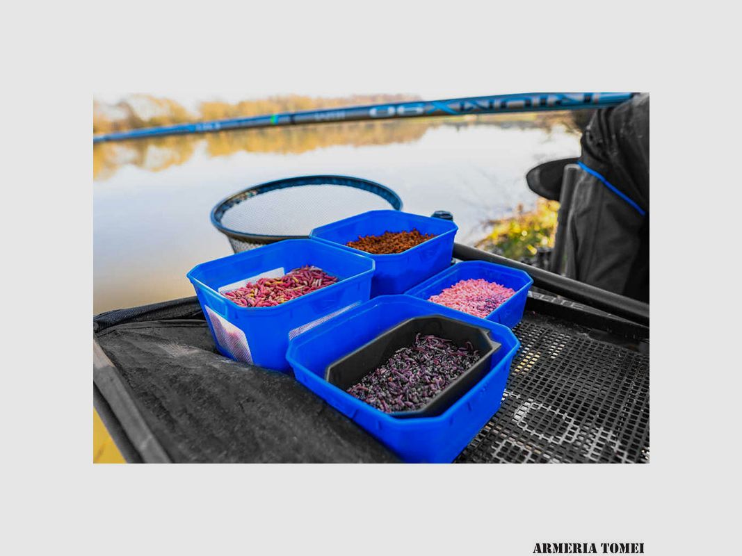 PRESTON – BLUE BAIT TUB BOX 1.2 LITRE 2 PINT, image 2 of 3