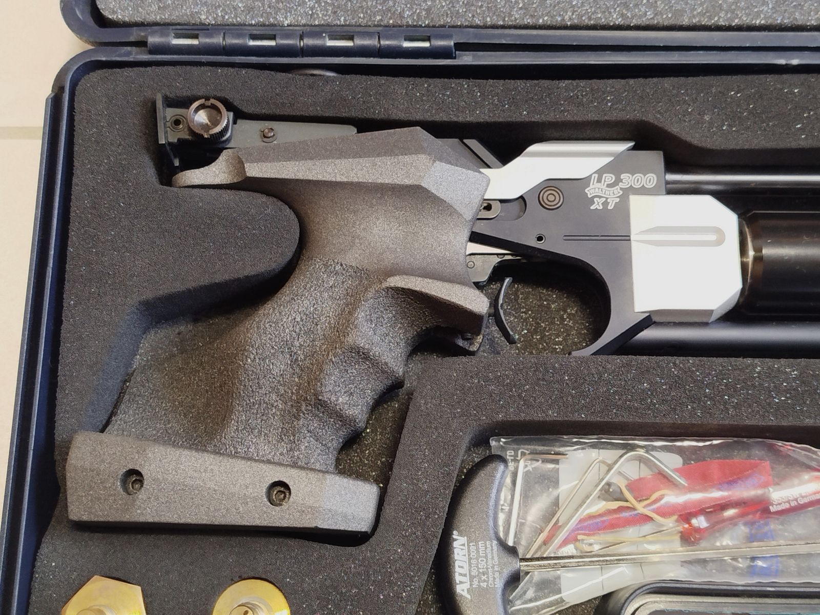 Walther LP300XT, Bild 2 von 3