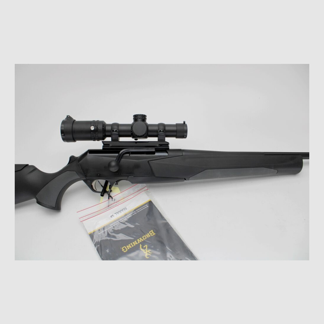 Geradezug Rep Büchse Browning Maral mit Grimlock 1-6x24, Mündungsgewinde	 .308Win