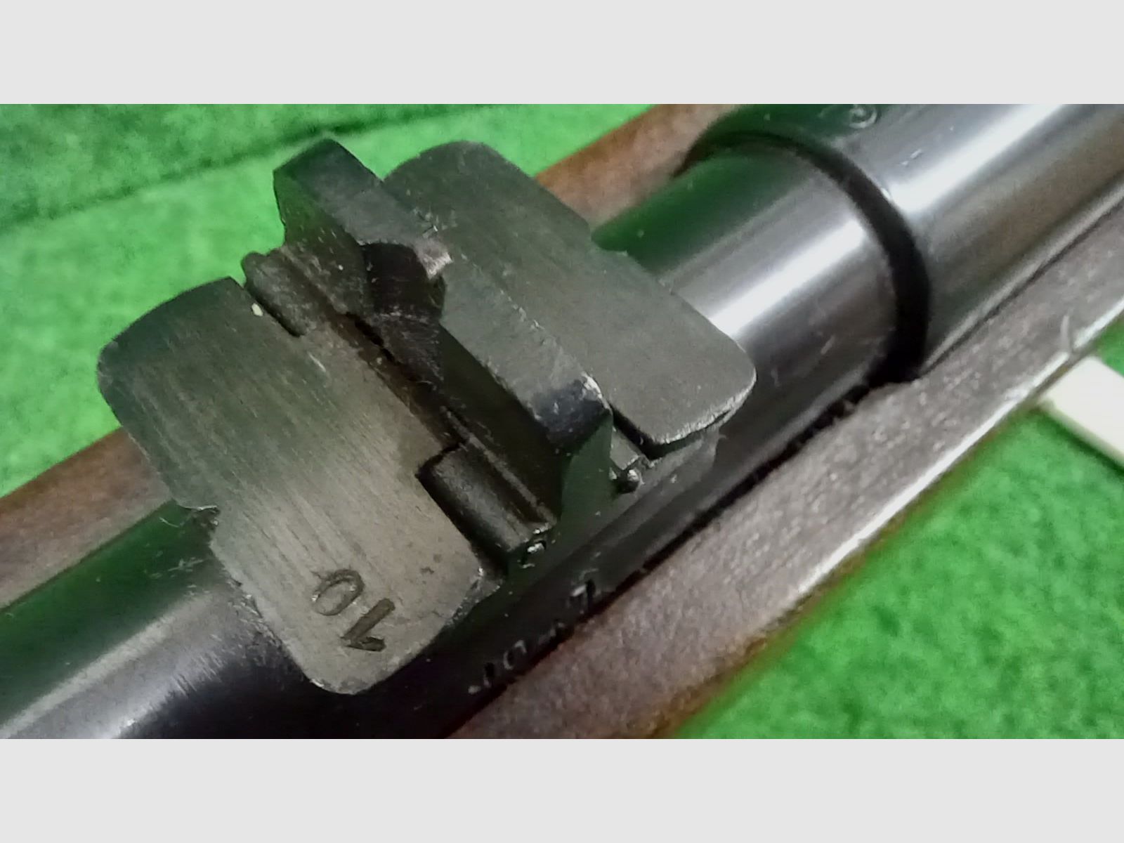 FR. Willh. Heym Carabina de entrenamiento Zoll Calibre 4mmRF Largo.