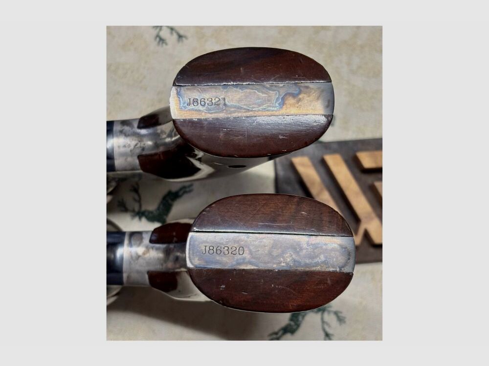 Uberti Mod. 1875 Ejército .44-40WCF