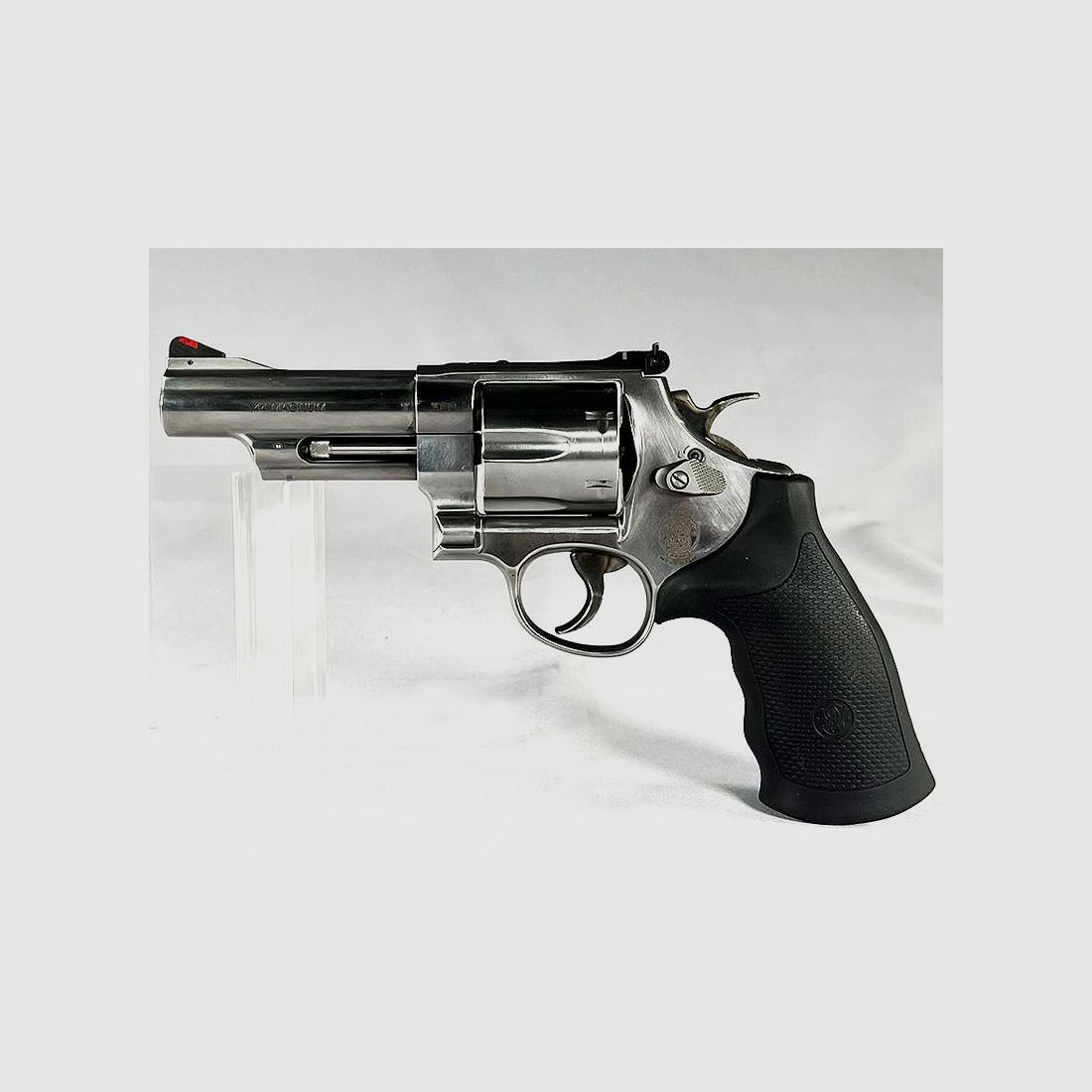 Smith & Wesson 629, 4" barrel