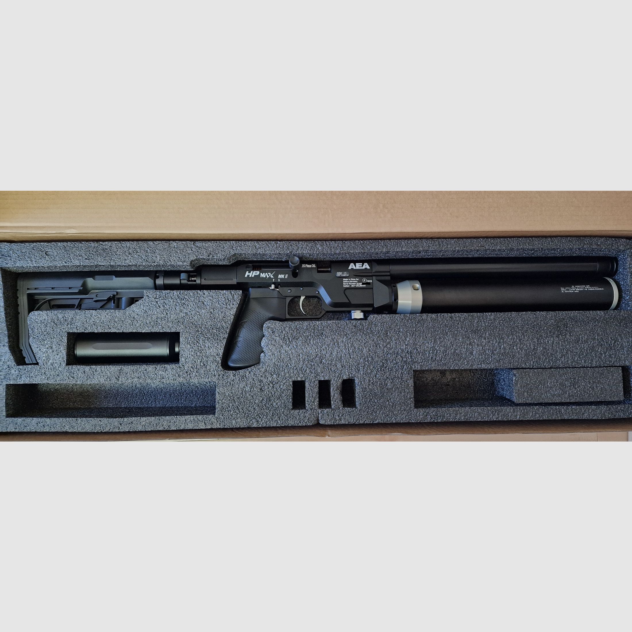 AEA HP Max MK2 con accesorios, silenciador HPMAX, tanques de aire comprimido, cargadores, silenciador