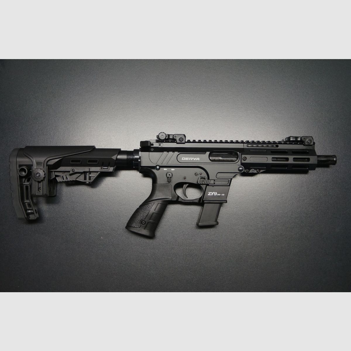Derya ZY9 B6-10 AR15, Bild 1 von 5