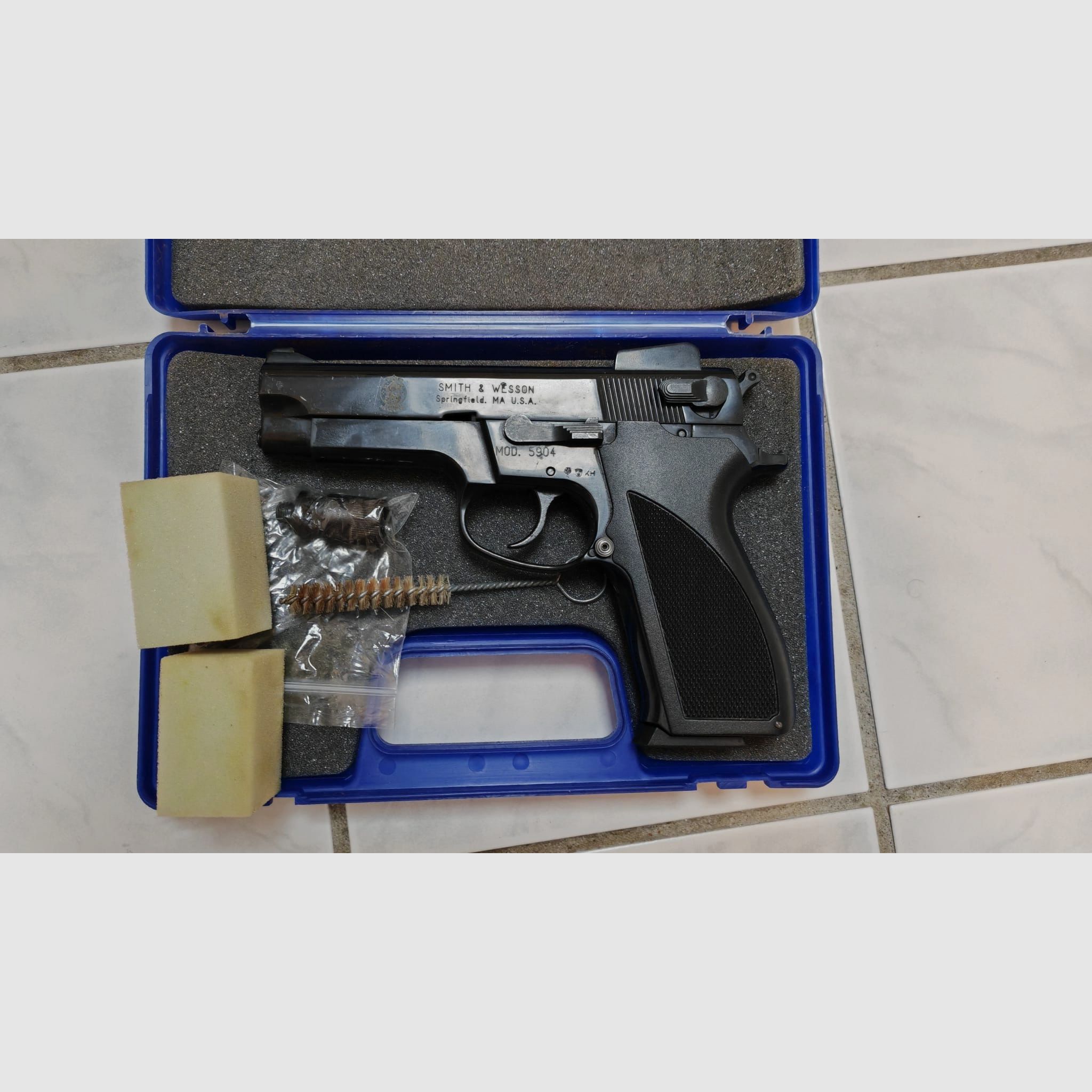 Smith & Wesson Mod. 5904 Schreckschuss Pistole brüniert / gebeizt | Kal. 9mm P.A.K. | PtB 604  | zzgl. div. 9mm Kartuschen erwerbbar