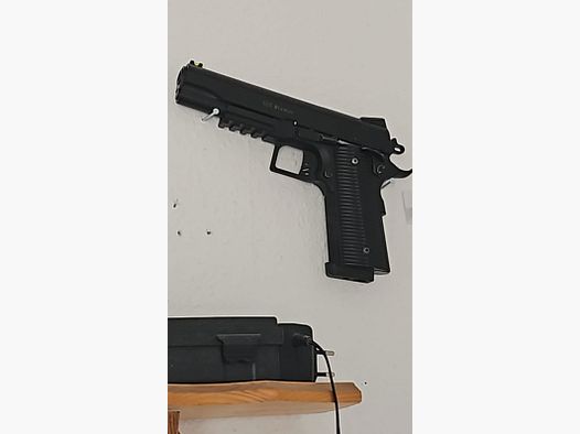Ux 1911 Pistole 