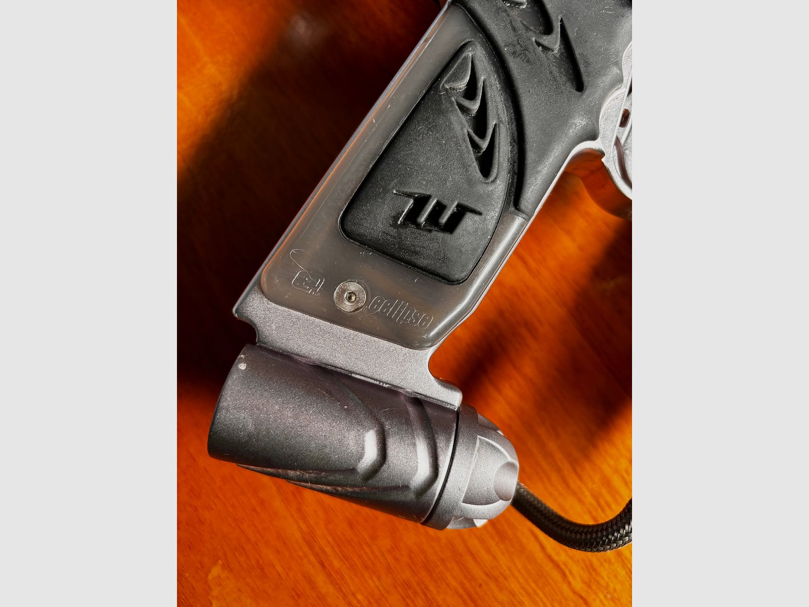 WGP Karnivor Autococker mit Halo B Hopper