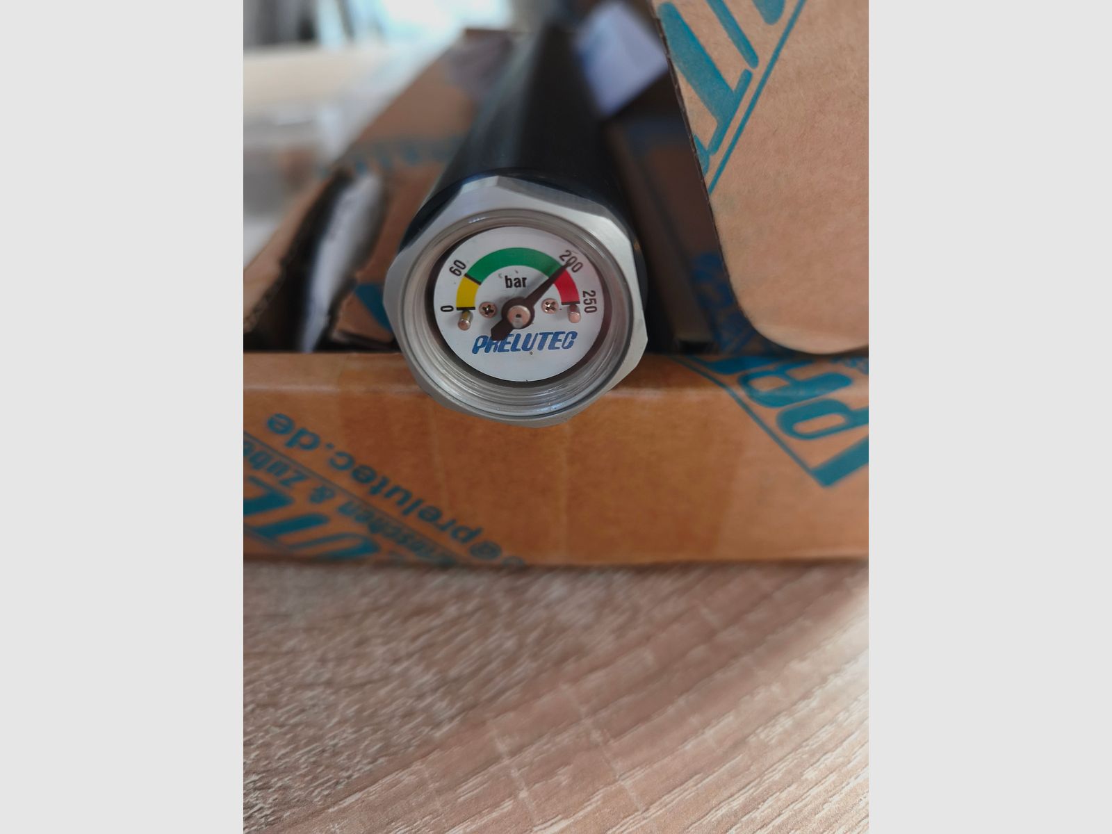 Cartucho de aire comprimido PRELUTEC para Walther LG 300 / LG 400 – Nuevo y sin usar – 250 Bar fabricación especial. Negro