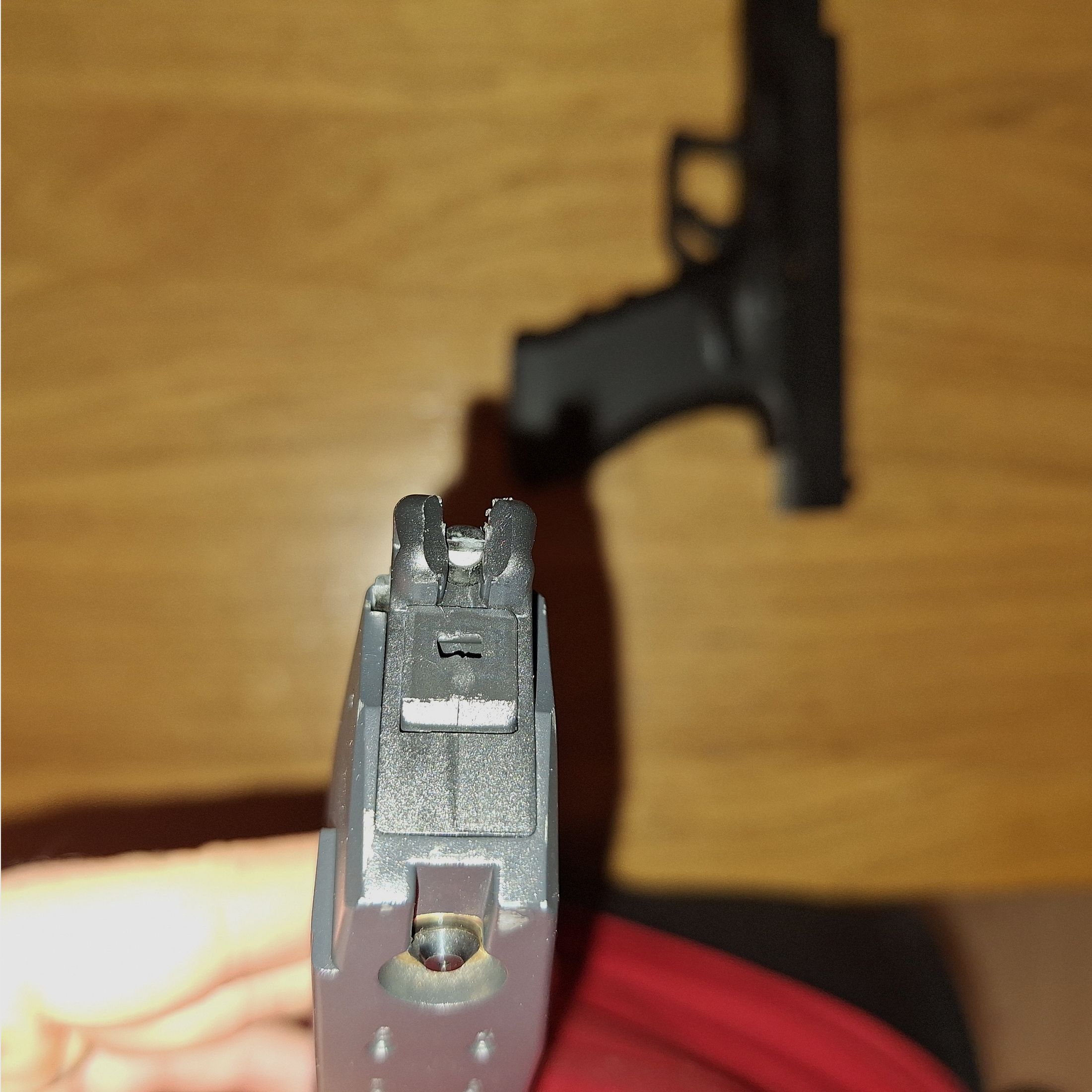 Glock 17 Gen4 Co2 guter Zustand 4,5 mm Stahl-BB mit Blowback