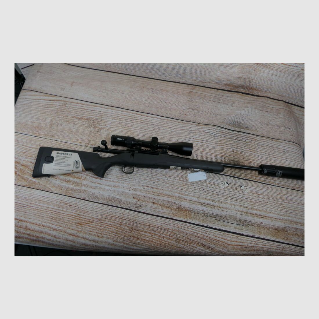 Mauser 18, Komplettpaket mit Steiner 2,5-10x50 und Schalldämpfer A-Tec