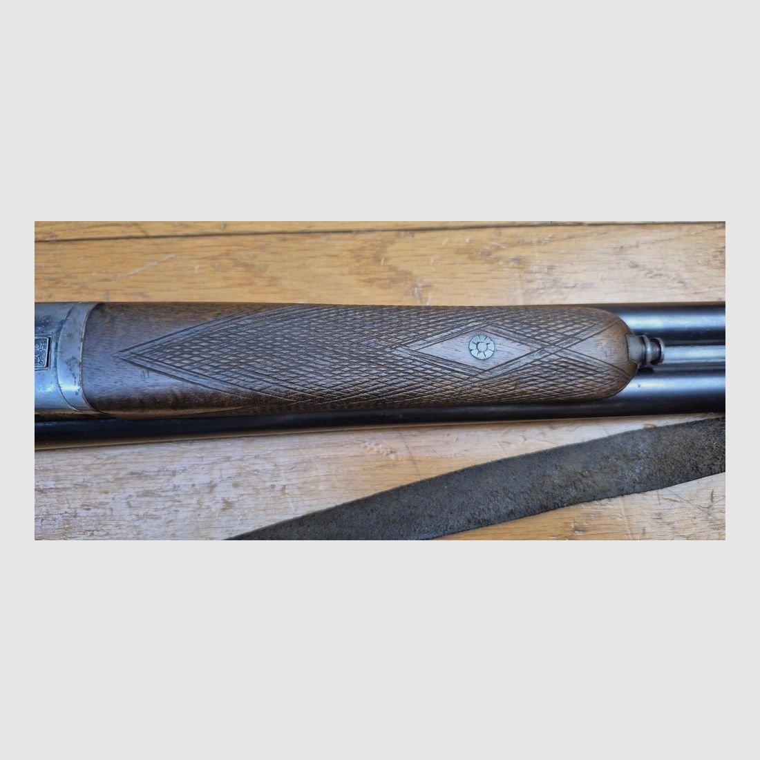 Beau Fusil Juxtaposé « L&rsquo;ÉPERVIER » — Production artisan stéphanois par Philippon – Canons Fanget — Cal. 16/65 — Fermeture Hélice – Bon état esthétique et Très bon état mécanique – TBE, image 15 sur 38