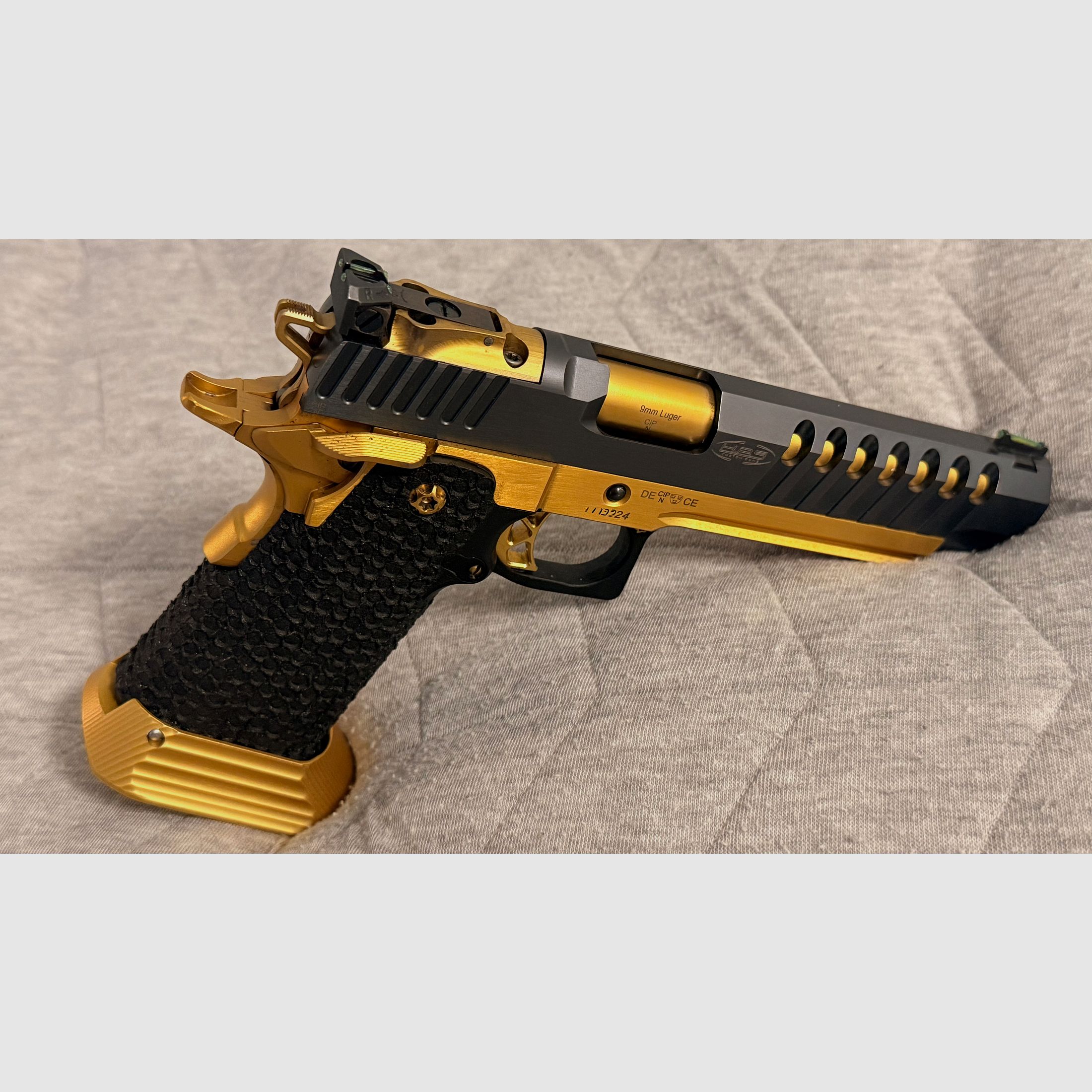 IPSC Standard Optic STI 2011 HPS Guns Range Master 5.4“ with front cut, Picatinny rail weapon is optic ready and Odin2 stock
