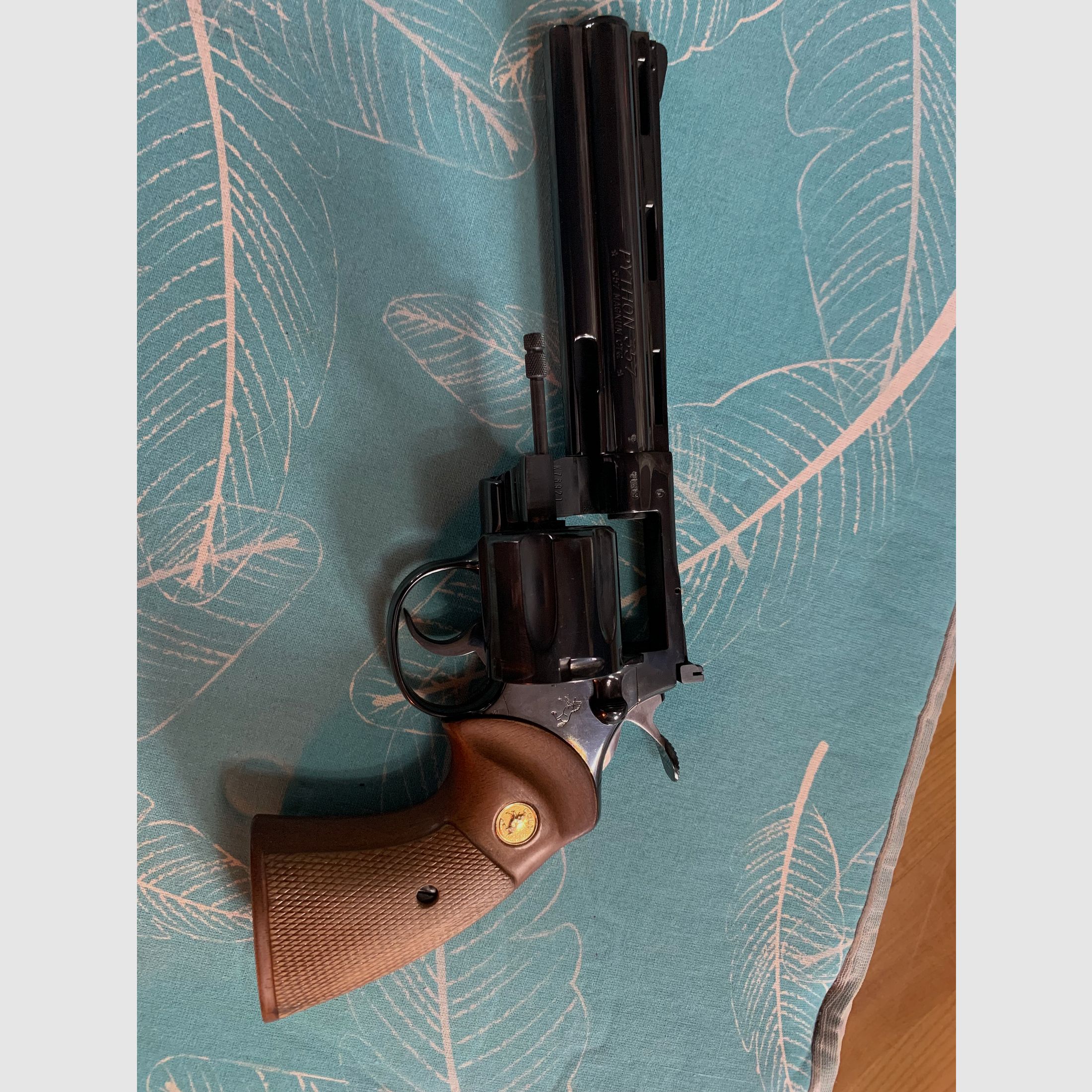 Colt Python schwarz 