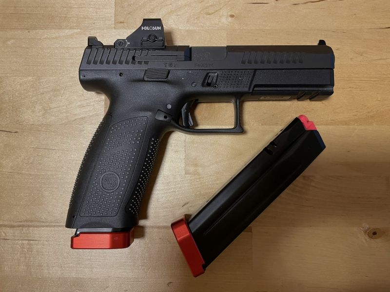 CZ P-10 F OR mit Holosun eingeschossen