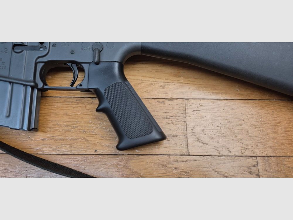 Bellissima carabina Colt AR15 A2 Modèle Sporter II – Calibro 222 rem. – Fabbricazione 100% Colt intorno al 1985 – Tra la M16 A1 e la M16 A2 nell'albero genealogico Colt – Eccellente arma da tiro di qualità per gli appassionati della piattaforma AR15 – TBE++, immagine 4 di 43