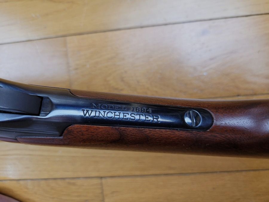 Sehr schöne Winchester Gedenkwaffe – » Centenial NRA » – Musket 1894 – 23.000 Ex. – Wunderschöne Brünierung – 30-30 Win – Perfekter Zustand, Bild 15 von 18