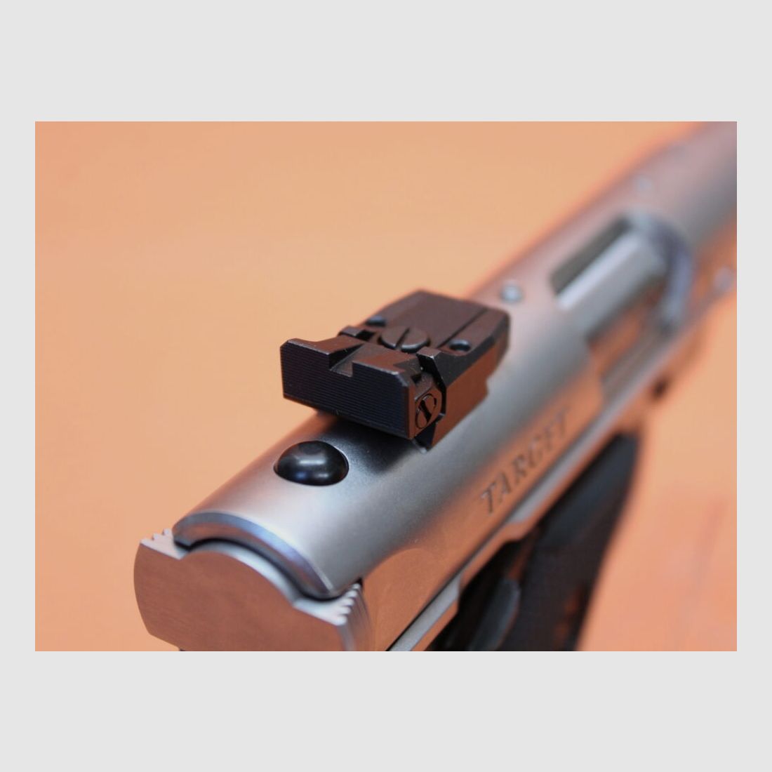 Pistola Ruger Ha. .22lr Ruger MARK IV Target Acciaio Inossidabile 5,5" canna/ canna bull (.22lfB/.22L.R. MK4), immagine 3 di 7