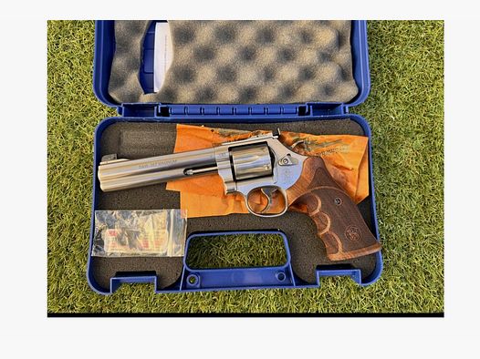 Smith & Wesson 686 Deluxe Match-Master **Vorführwaffe** .357Mag